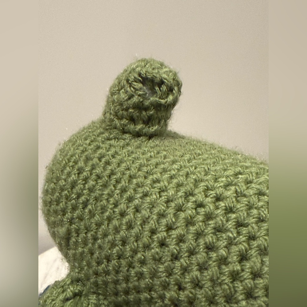 Crochet alligator missing one eye - AS IS - Picture 5 of 5